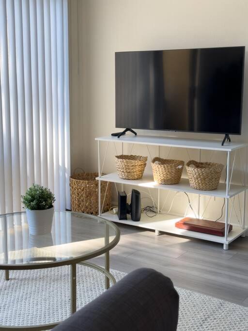 Modern Retreat 1 Mi. From Disney Anaheim Exteriér fotografie